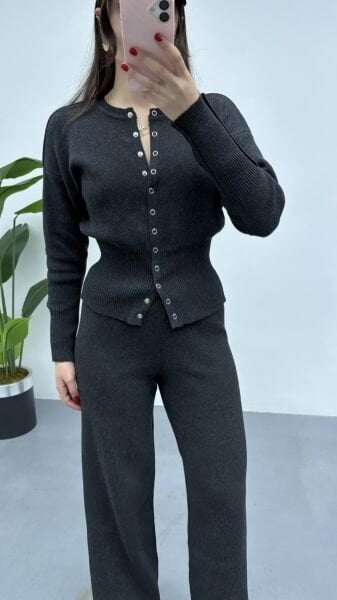 Bele Oturan Triko Takım - Antrasit